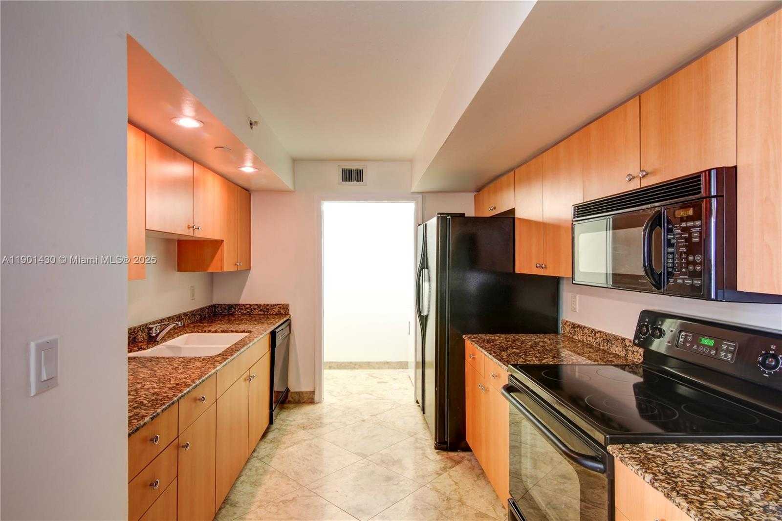 Small Image of 6917 COLLINS AVE #1622, Miami Beach Number 8