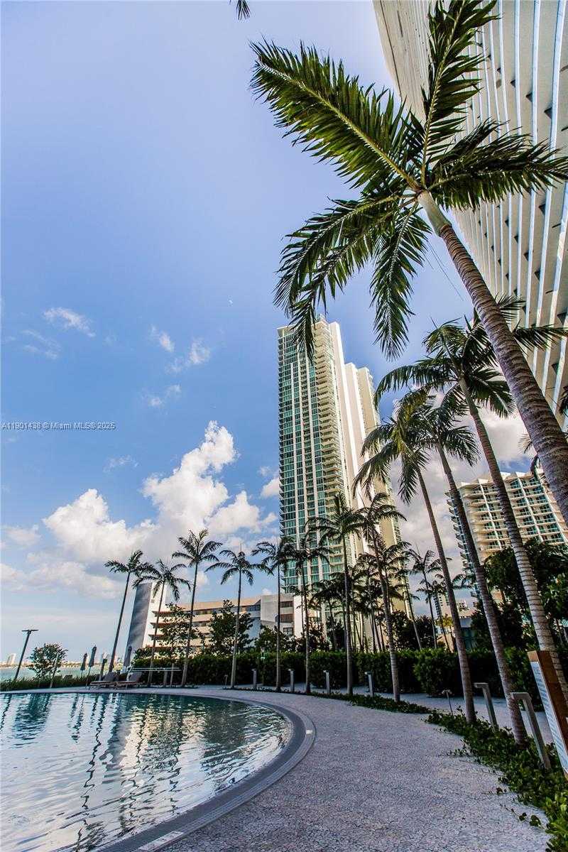 Small Image of 650 NORTH EAST 32ND ST #2205, Miami Number 25