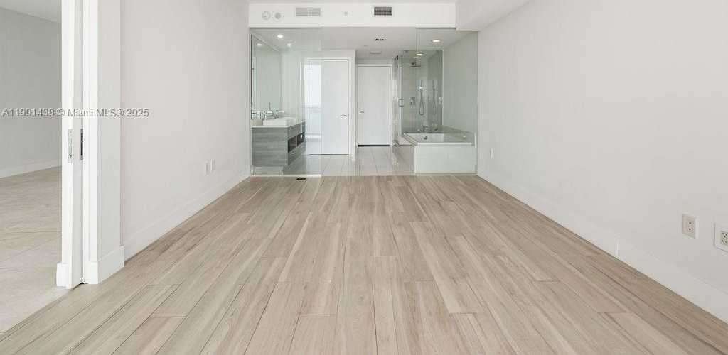 Small Image of 650 NORTH EAST 32ND ST #2205, Miami Number 46