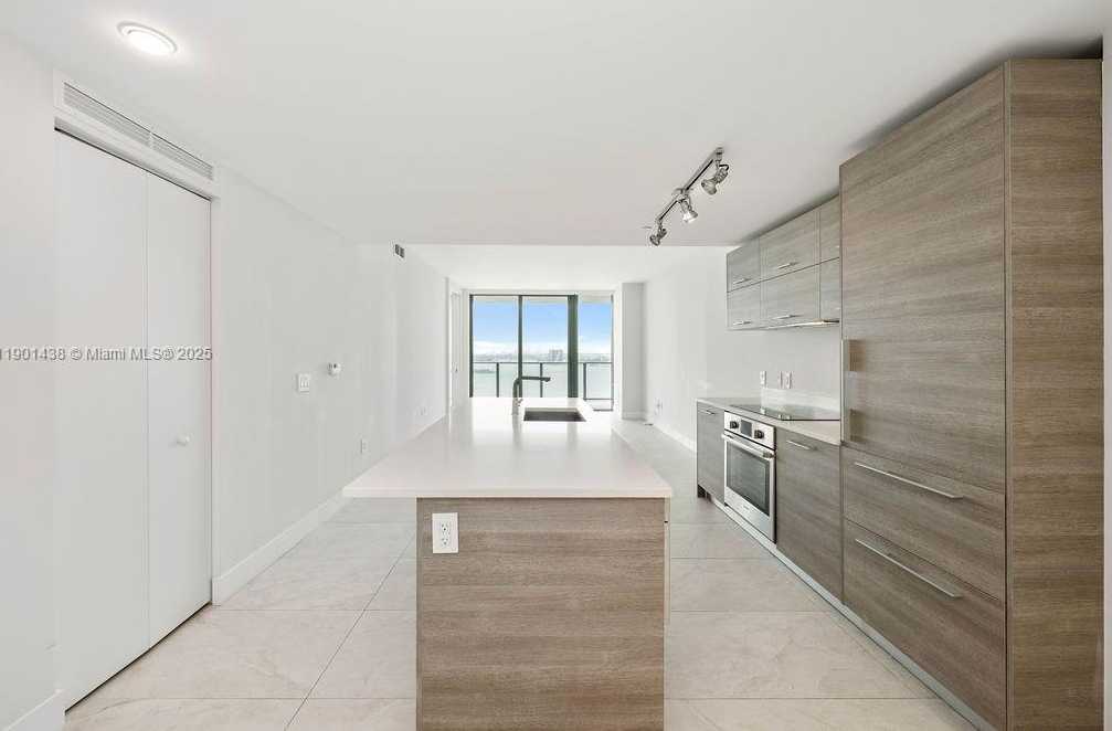 Small Image of 650 NORTH EAST 32ND ST #2205, Miami Number 50