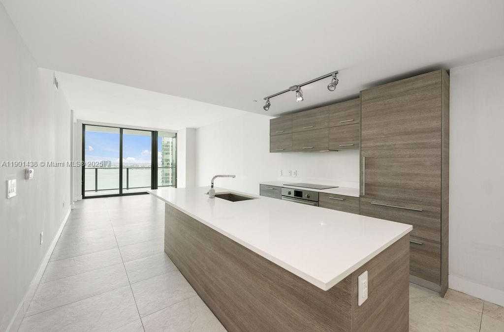 Small Image of 650 NORTH EAST 32ND ST #2205, Miami Number 51