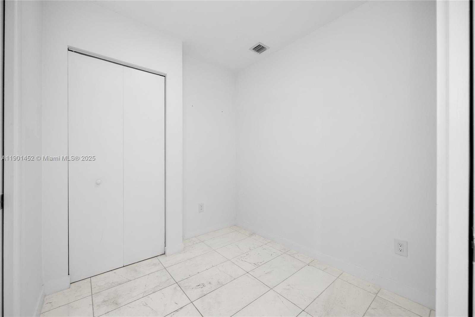 Small Image of 480 NORTH EAST 31ST ST #1504, Miami Number 40