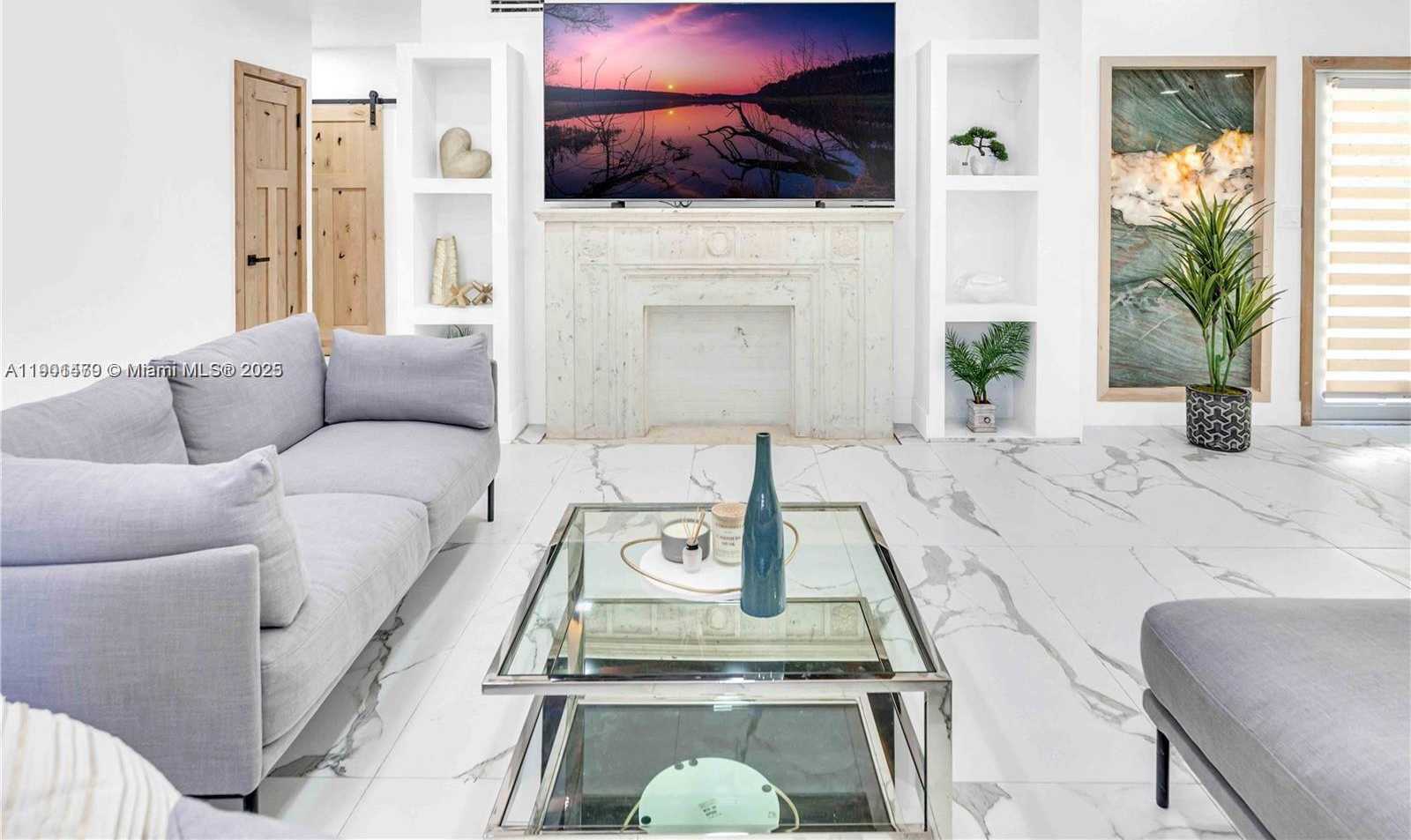 Small Image of 4708 ALTON RD, Miami Beach Number 4