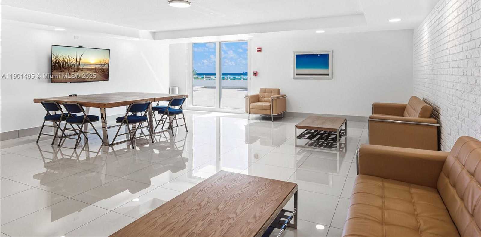 Small Image of 345 OCEAN DR #1020, Miami Beach Number 14