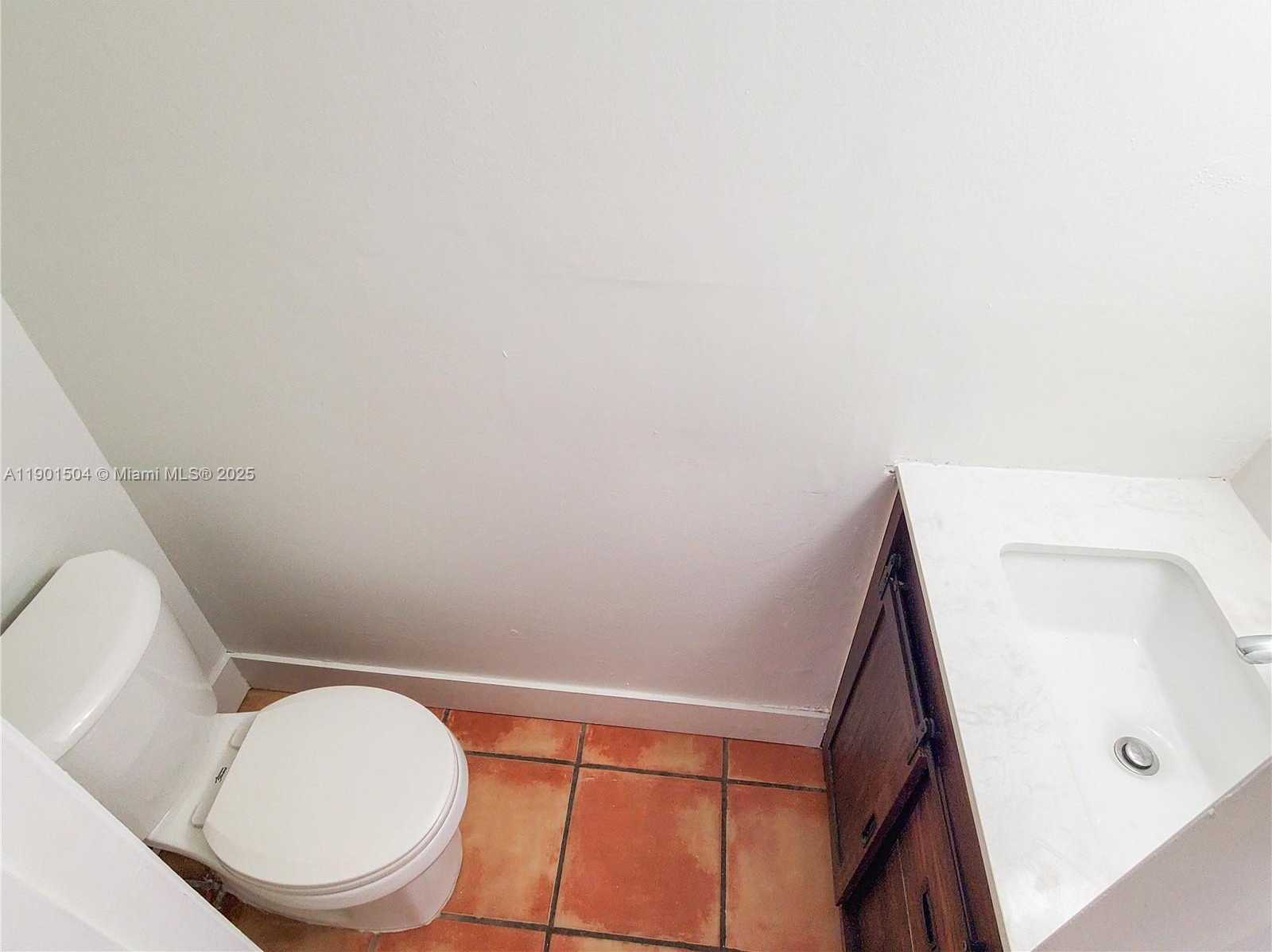 Small Image of 1901 NORTH WEST S RIVER DR #61F, Miami Number 14