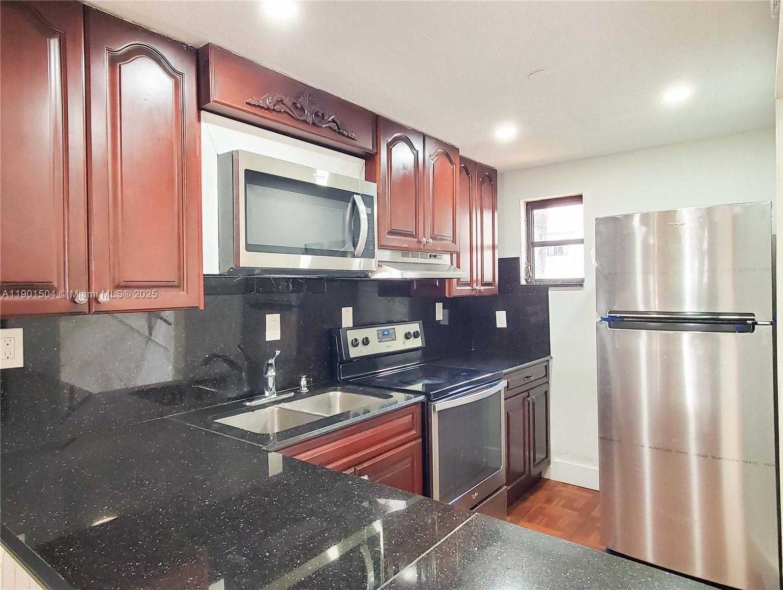 Small Image of 1901 NORTH WEST S RIVER DR #61F, Miami Number 3