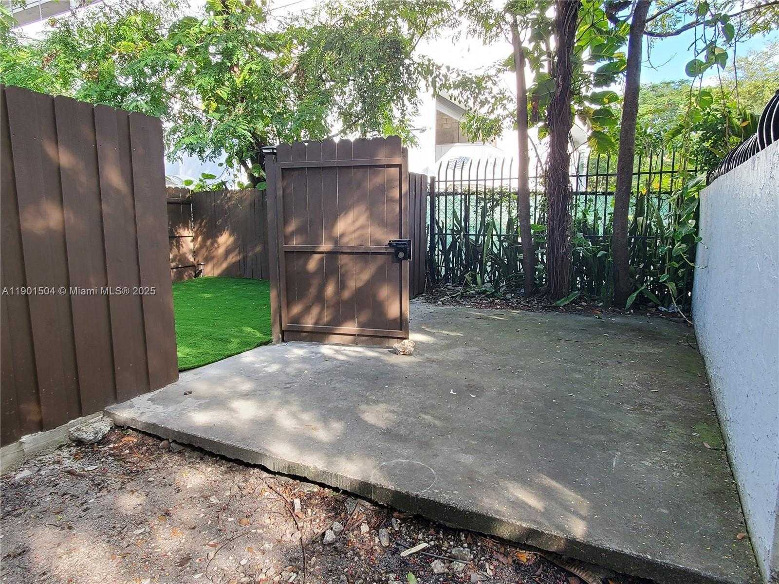 Small Image of 1901 NORTH WEST S RIVER DR #61F, Miami Number 30