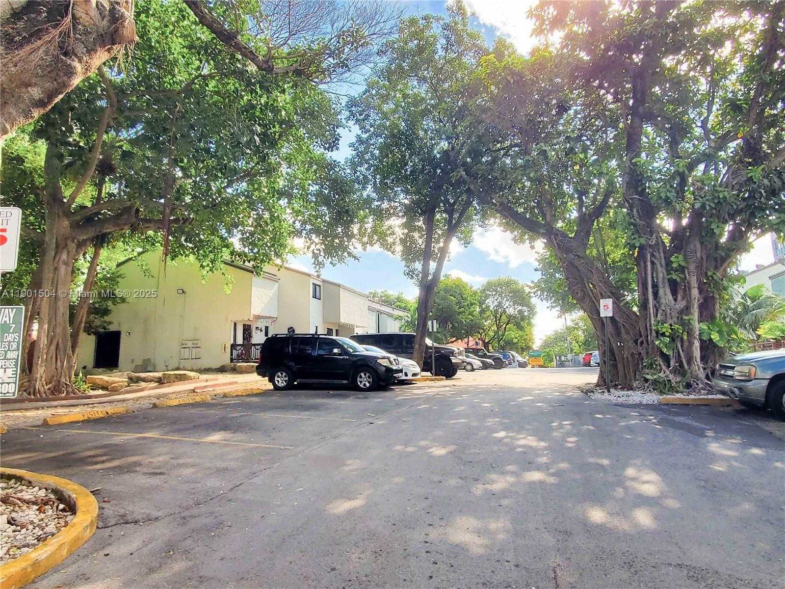 Small Image of 1901 NORTH WEST S RIVER DR #61F, Miami Number 34