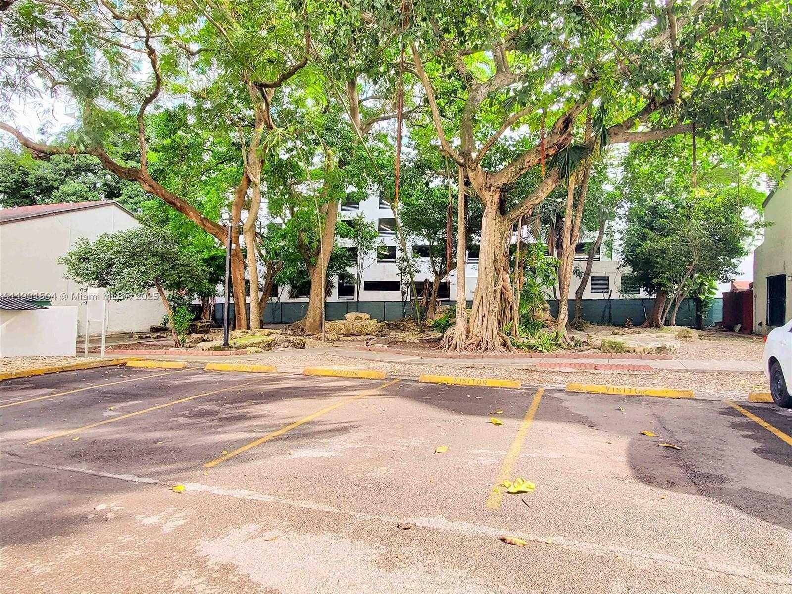 Small Image of 1901 NORTH WEST S RIVER DR #61F, Miami Number 36