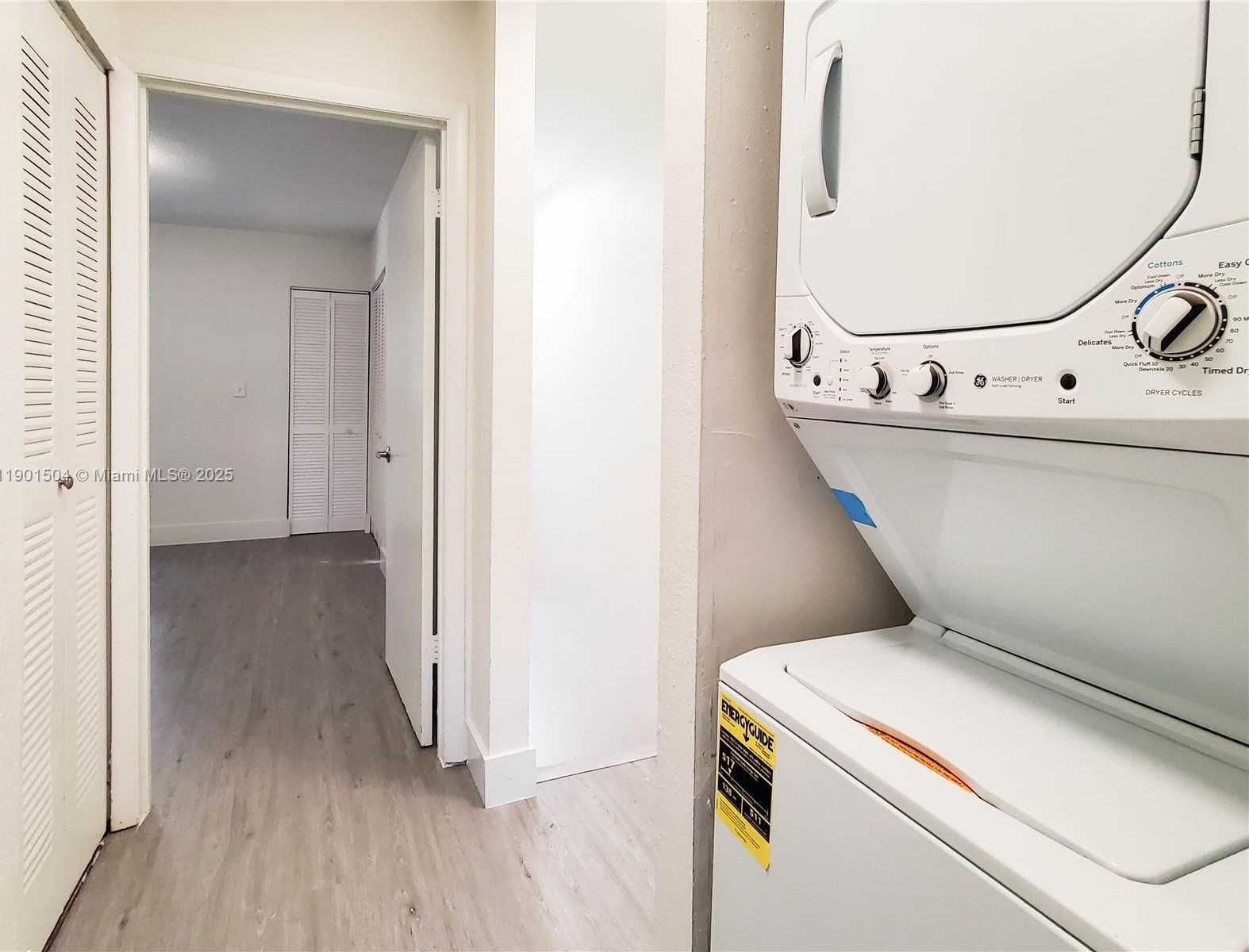 Small Image of 1901 NORTH WEST S RIVER DR #61F, Miami Number 4