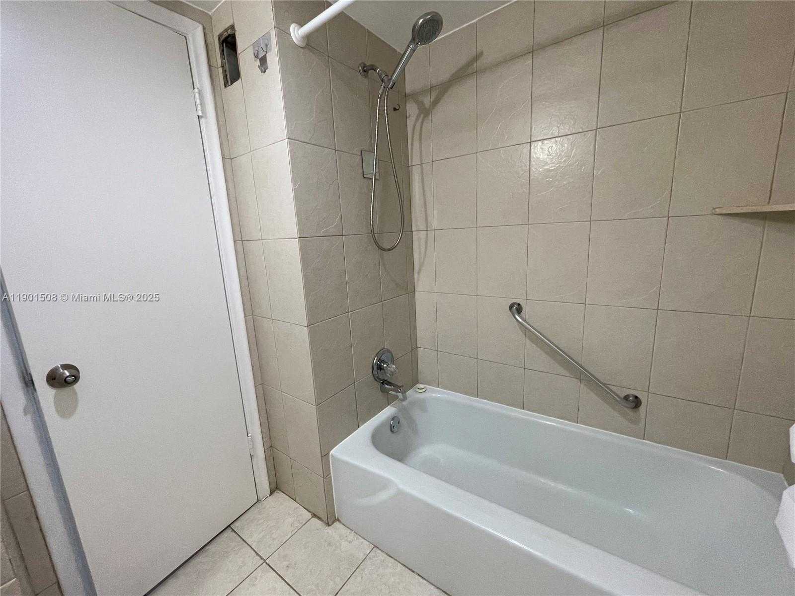 Small Image of 1817 SOUTH OCEAN DR #226, Hallandale Beach Number 10