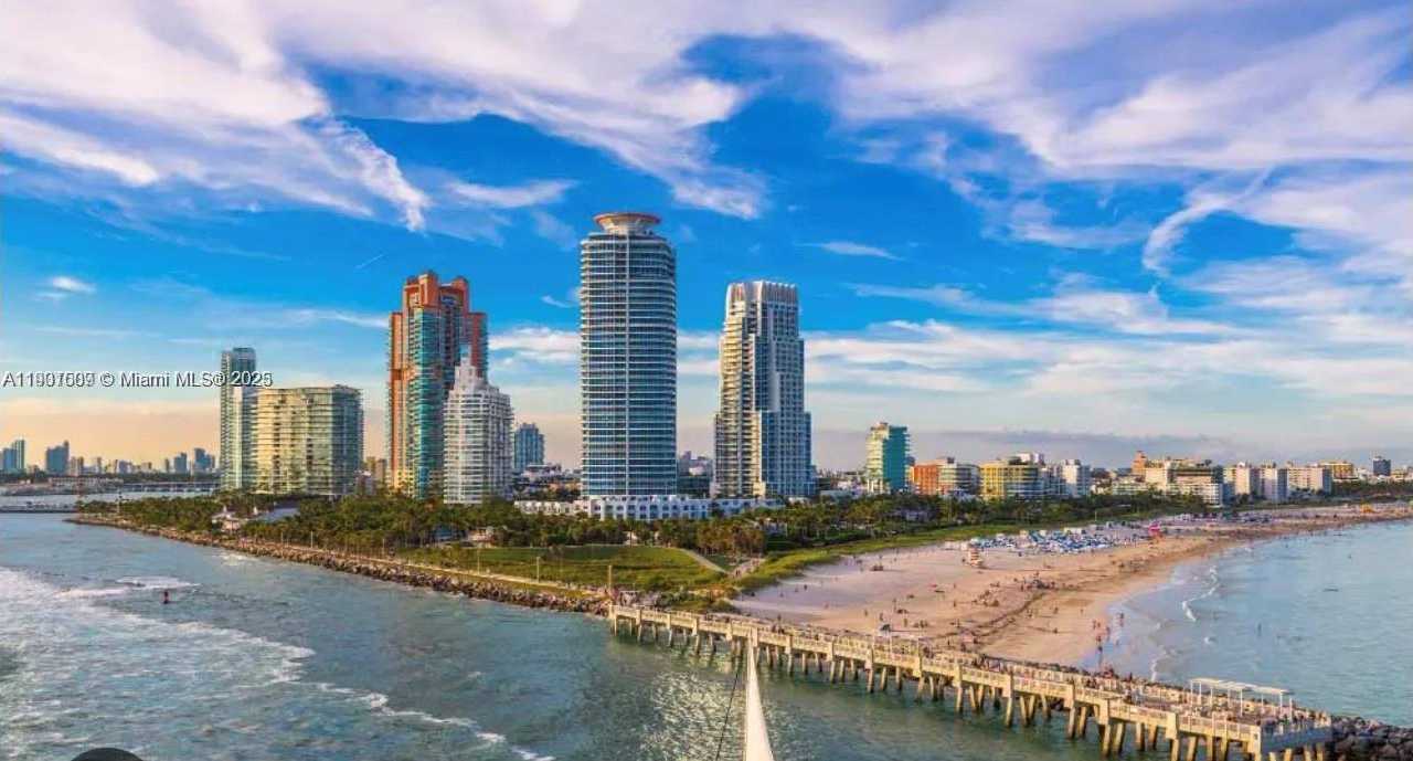 Small Image of 653 MICHIGAN AVE #2, Miami Beach Number 3