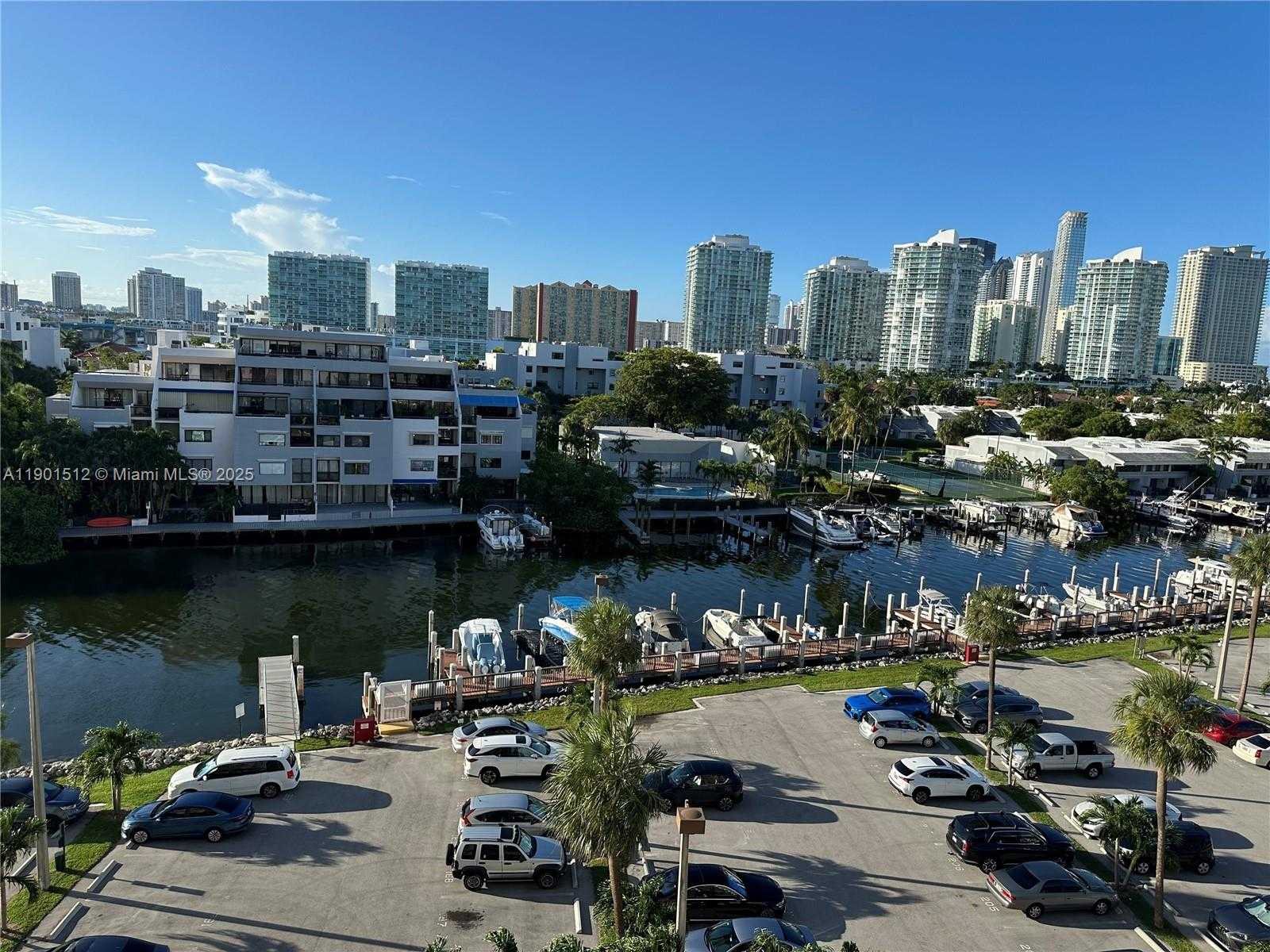 Small Image of 400 KINGS POINT DR #726, Sunny Isles Beach Number 18