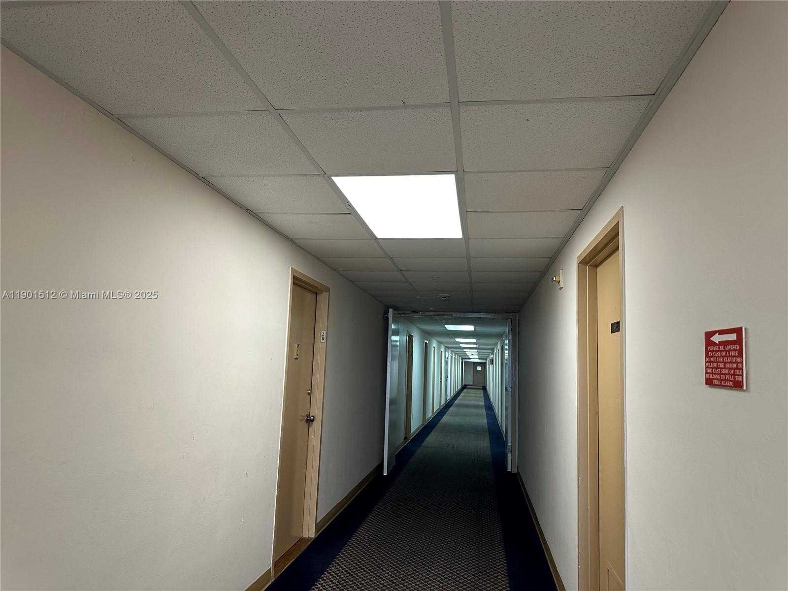 Small Image of 400 KINGS POINT DR #726, Sunny Isles Beach Number 26