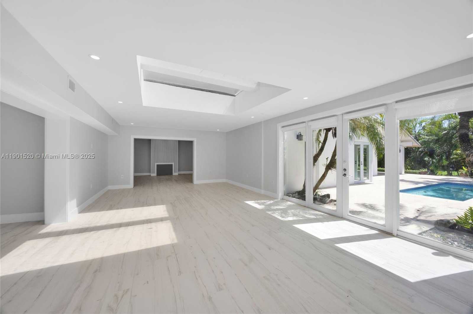 Small Image of 8303 OLD CUTLER RD, Coral Gables Number 19