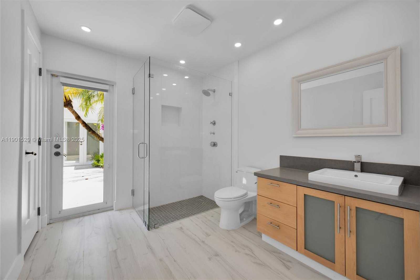 Small Image of 8303 OLD CUTLER RD, Coral Gables Number 30