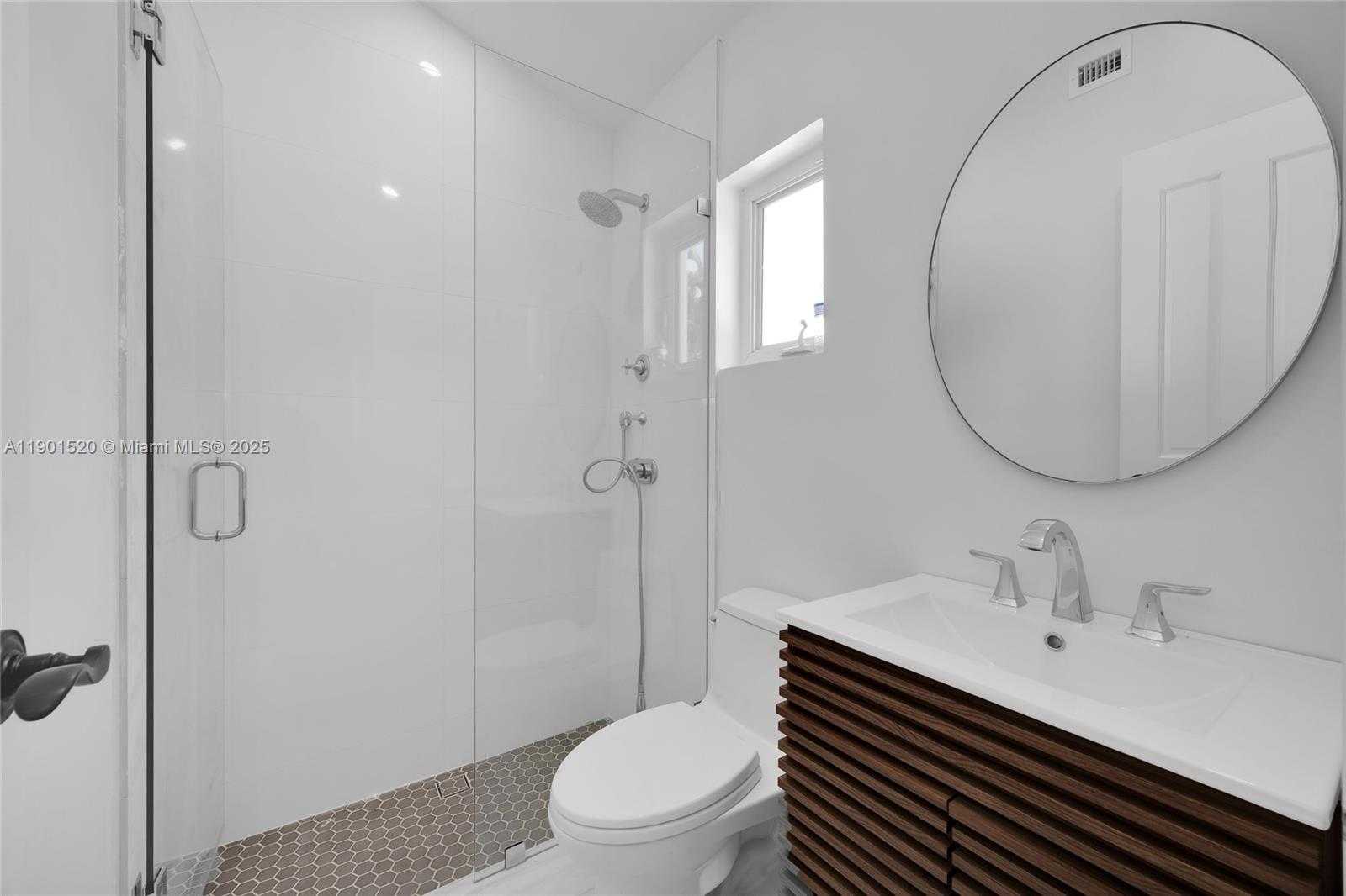 Small Image of 8303 OLD CUTLER RD, Coral Gables Number 34