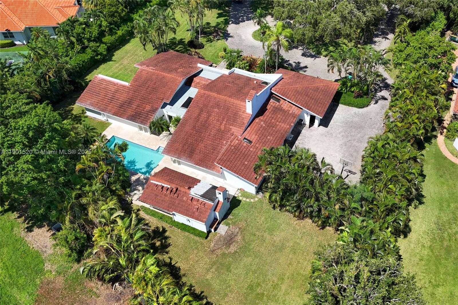 Small Image of 8303 OLD CUTLER RD, Coral Gables Number 50