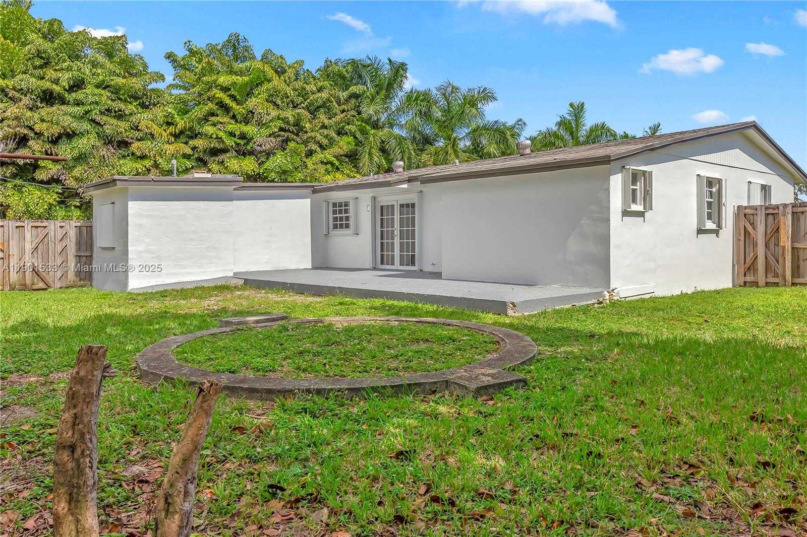 Small Image of 4900 SOUTH WEST 106TH AVE #4900, Miami Number 20