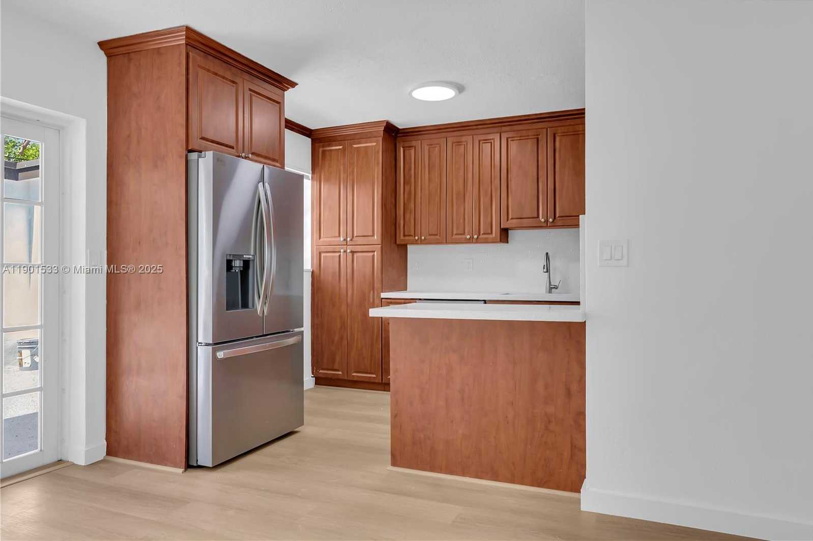 Small Image of 4900 SOUTH WEST 106TH AVE #4900, Miami Number 7