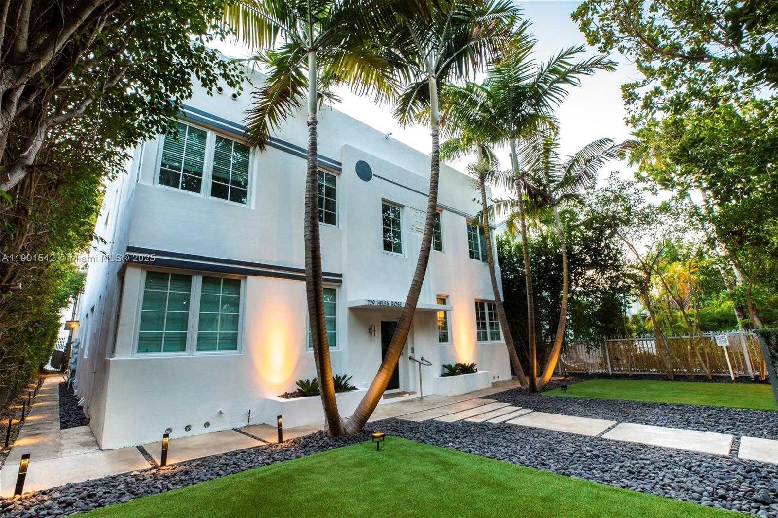 Small Image of 729 MERIDIAN AV #3, Miami Beach Number 14