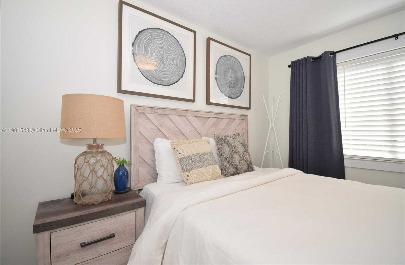 Small Image of 794 SAN REMO DR, Weston Number 29