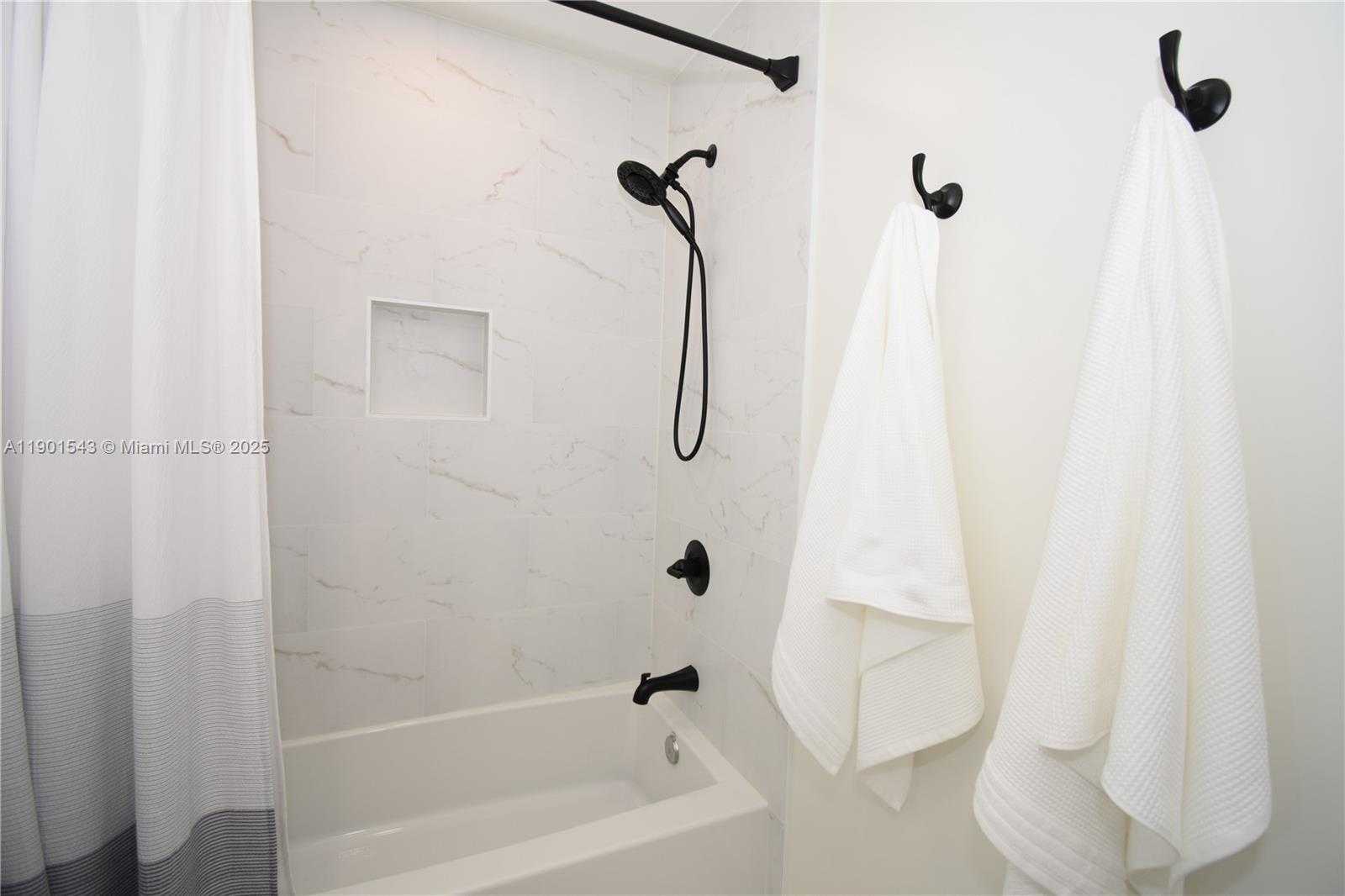 Small Image of 794 SAN REMO DR, Weston Number 34
