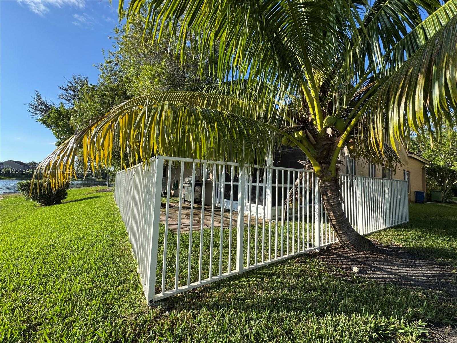 Small Image of 794 SAN REMO DR, Weston Number 37