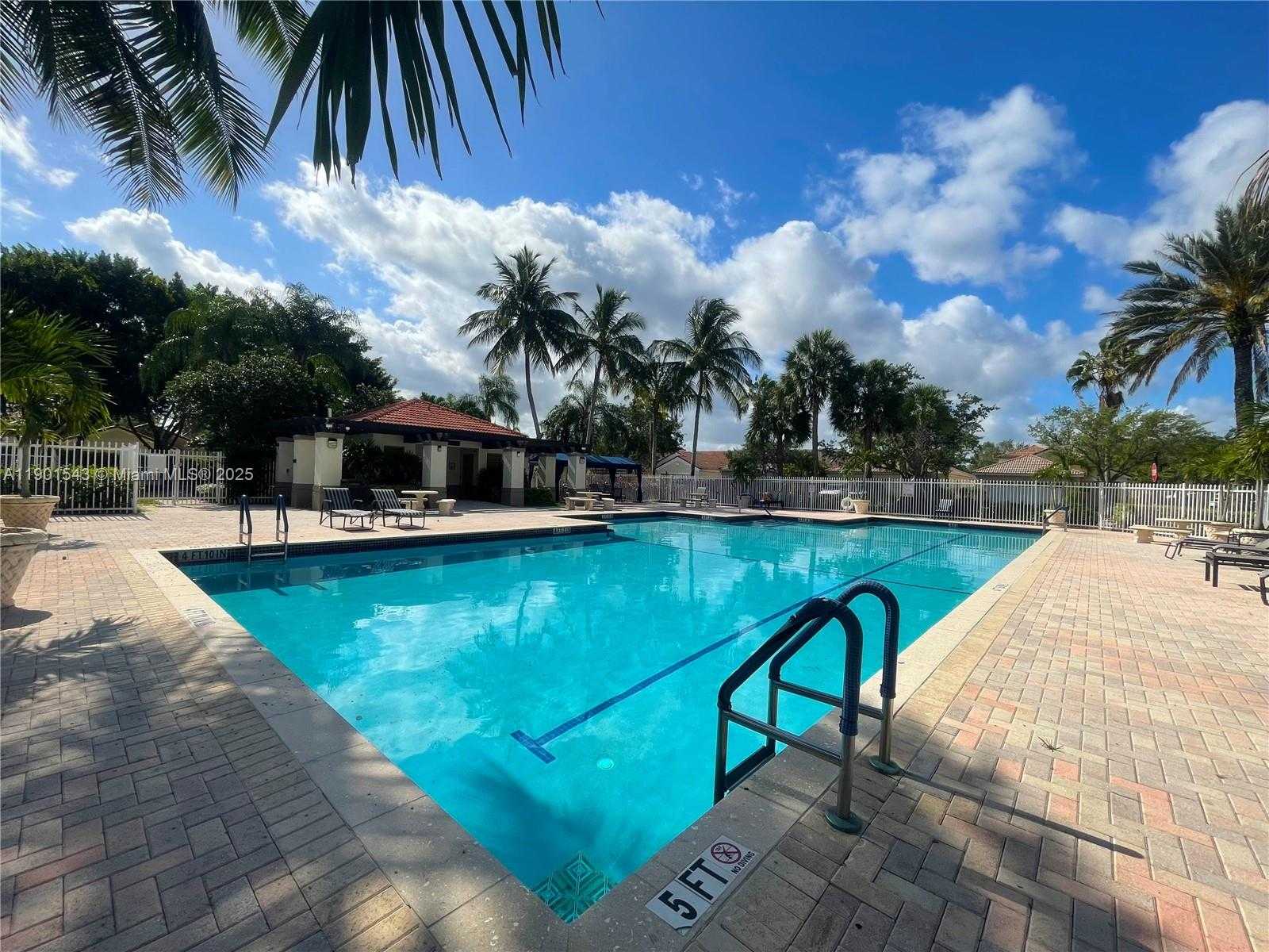 Small Image of 794 SAN REMO DR, Weston Number 40