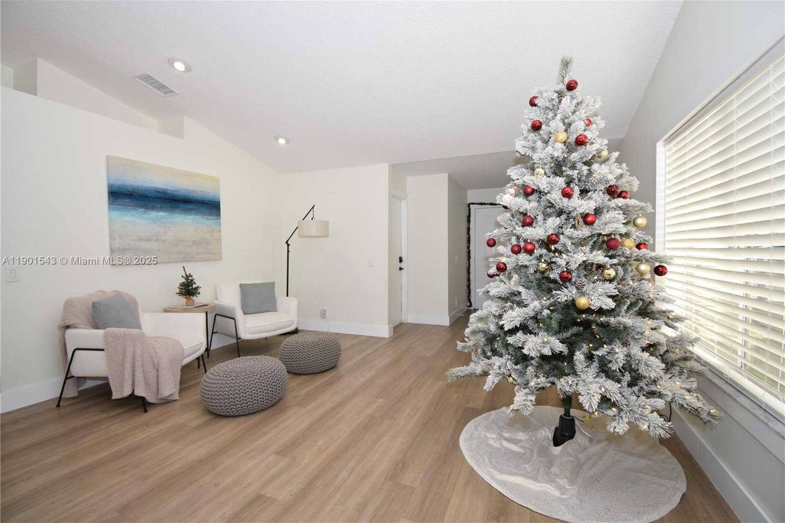 Small Image of 794 SAN REMO DR, Weston Number 7