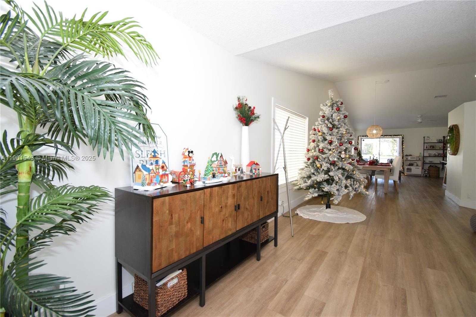 Small Image of 794 SAN REMO DR, Weston Number 8