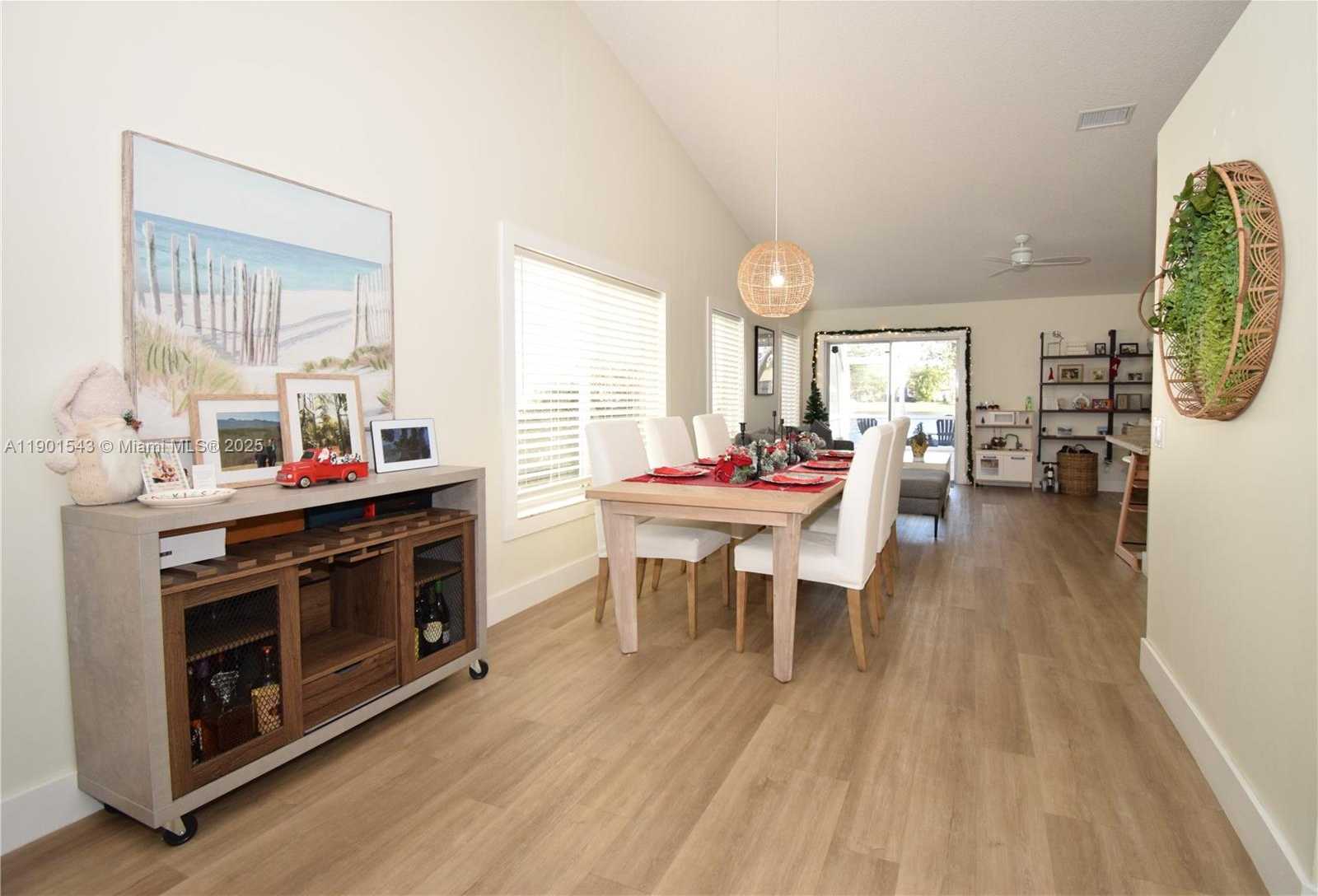 Small Image of 794 SAN REMO DR, Weston Number 9
