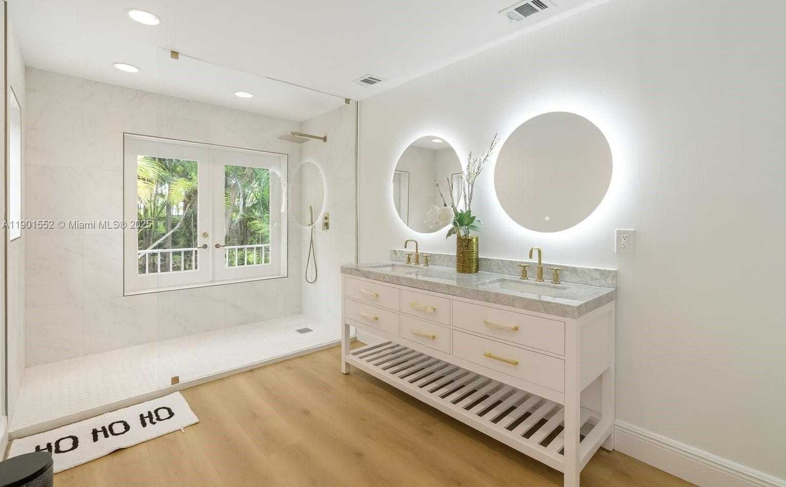 Small Image of 1951 SECOFFEE ST, Miami Number 9