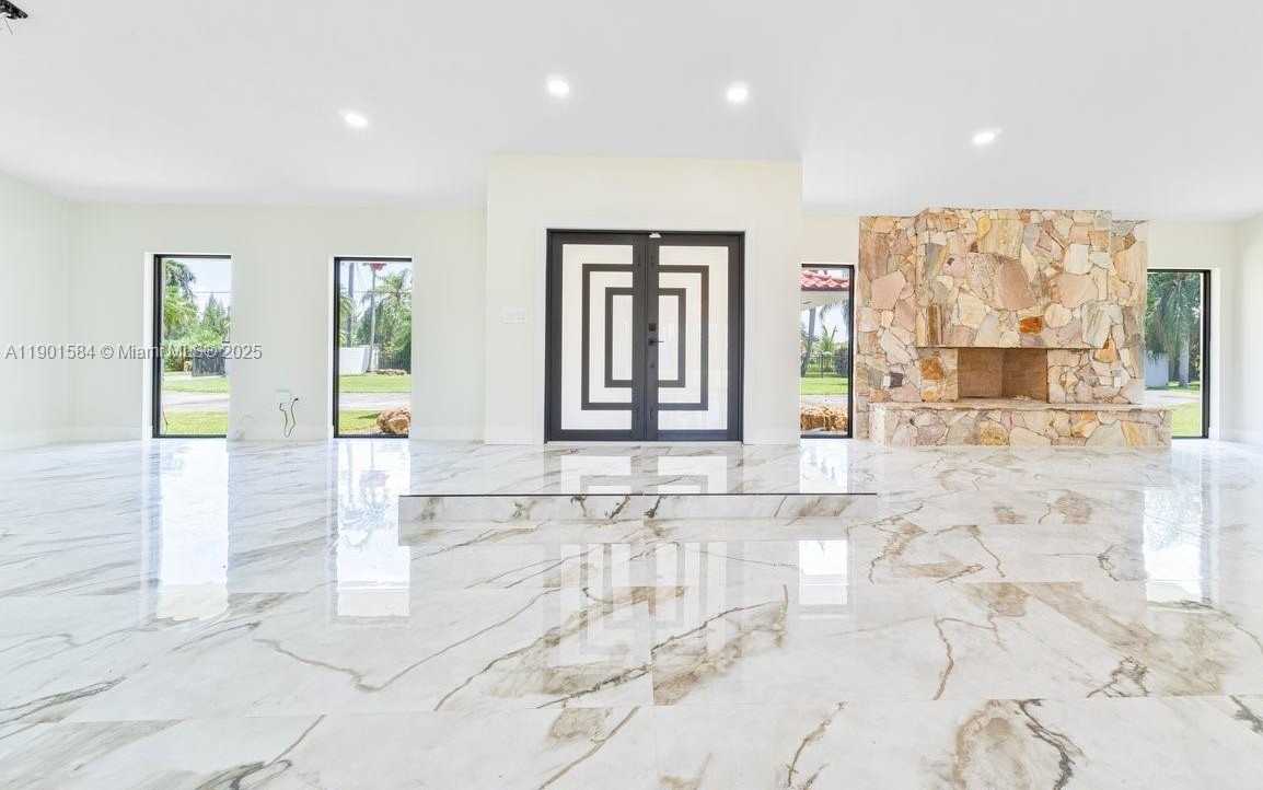 Small Image of 15420 SOUTH WEST 212TH AVE, Miami Number 5