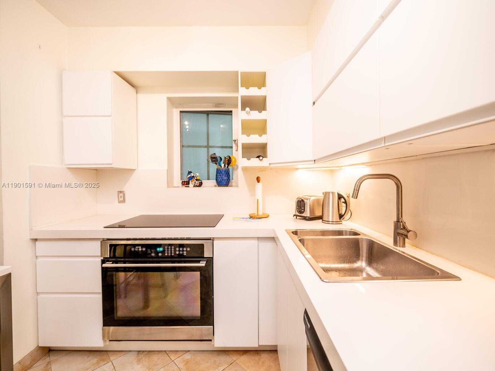 Small Image of 1127 MERIDIAN AVE #7-1127, Miami Beach Number 13