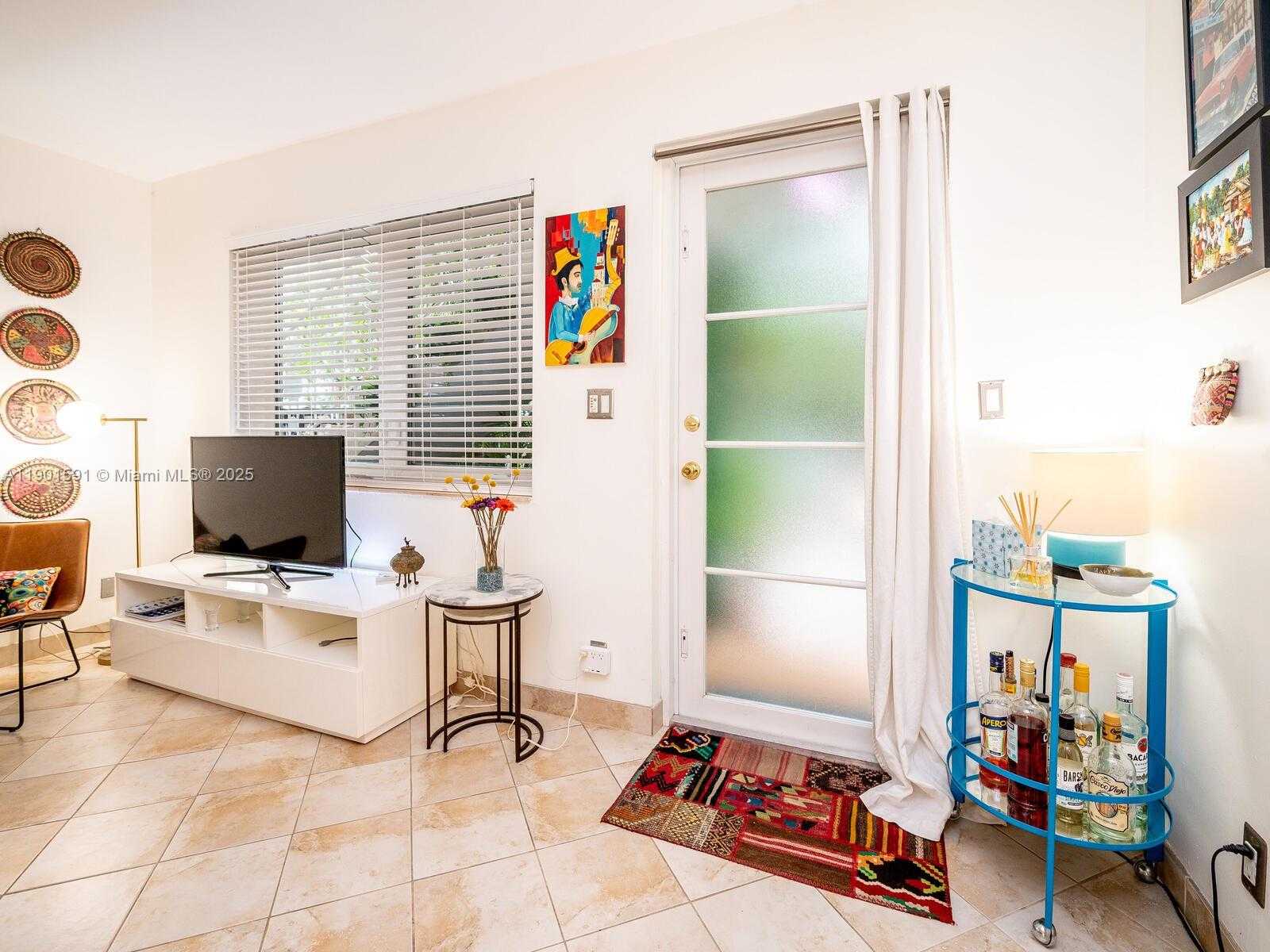 Small Image of 1127 MERIDIAN AVE #7-1127, Miami Beach Number 19