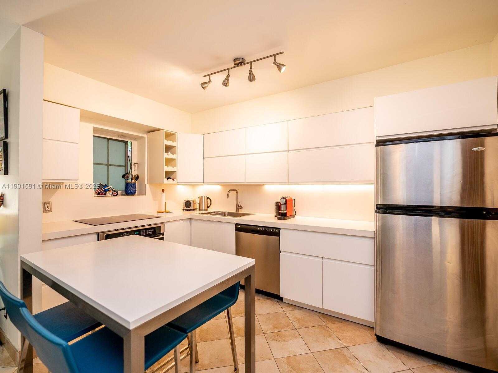 Small Image of 1127 MERIDIAN AVE #7-1127, Miami Beach Number 20