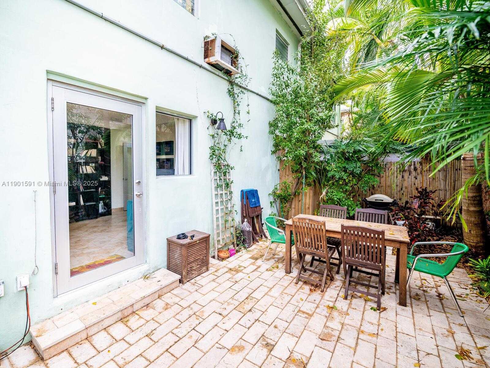 Small Image of 1127 MERIDIAN AVE #7-1127, Miami Beach Number 32