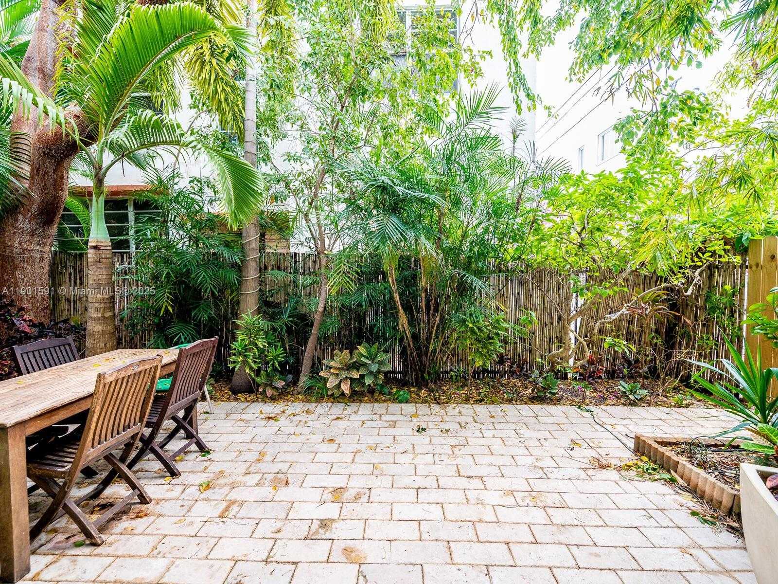 Small Image of 1127 MERIDIAN AVE #7-1127, Miami Beach Number 36