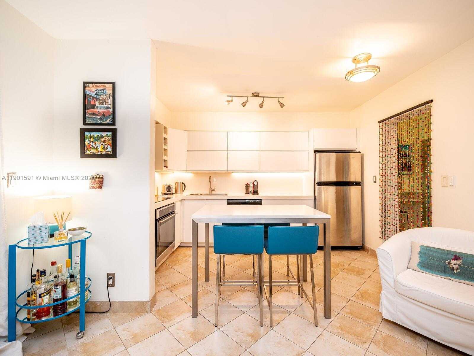 Small Image of 1127 MERIDIAN AVE #7-1127, Miami Beach Number 8