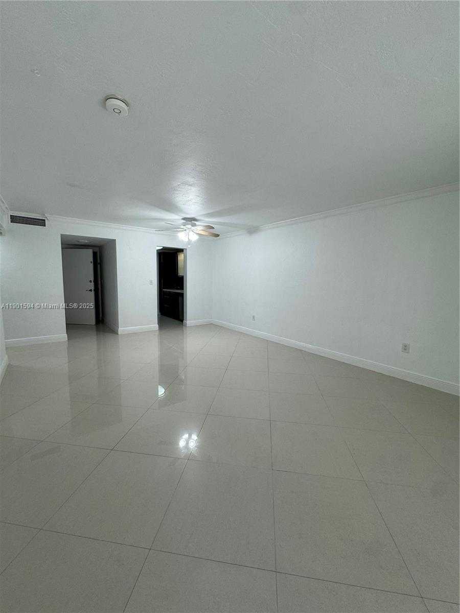Small Image of 1205 MARIPOSA AVE #210, Coral Gables Number 3
