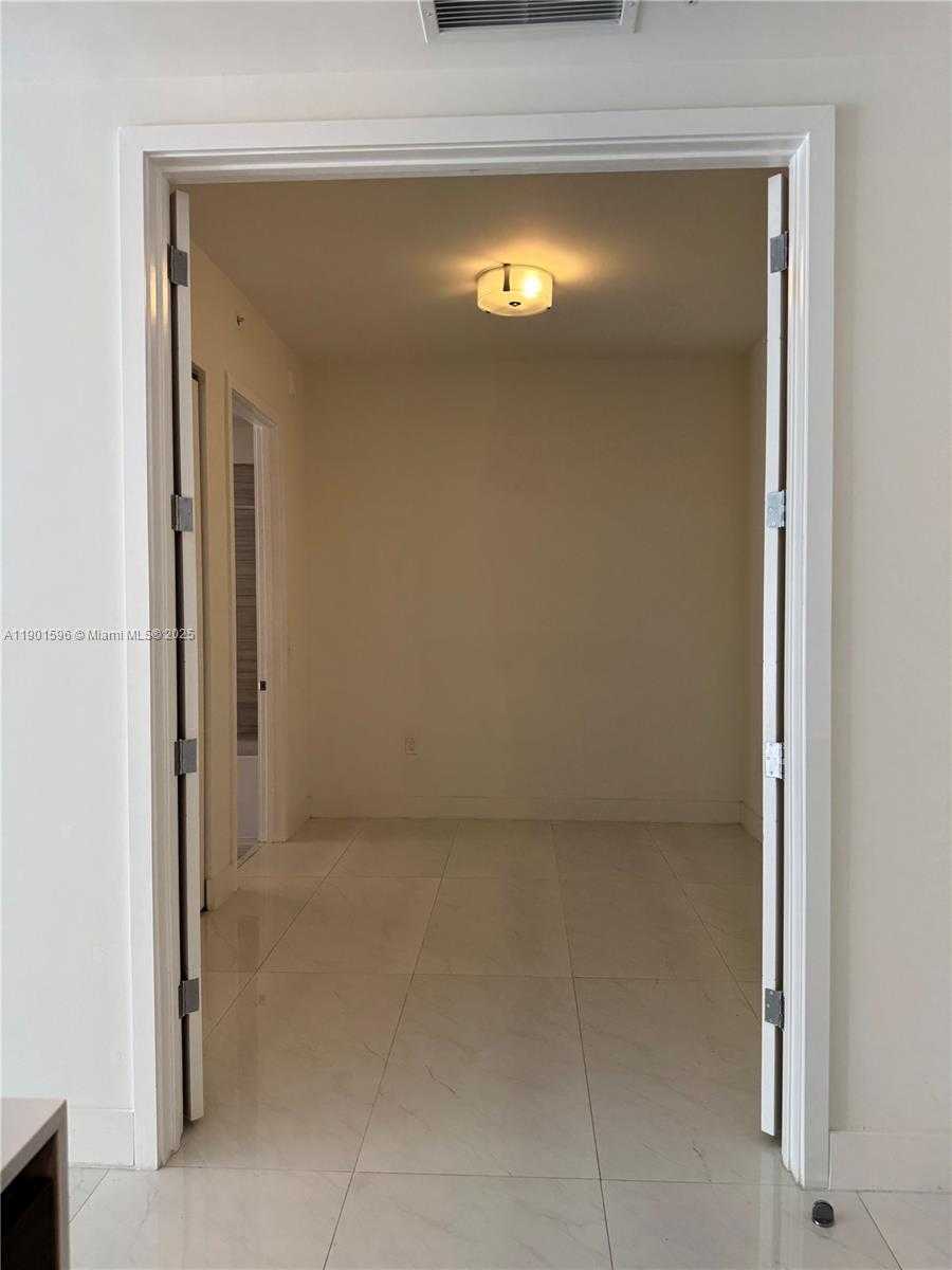 Small Image of 301 ALTARA AVE #425, Coral Gables Number 11