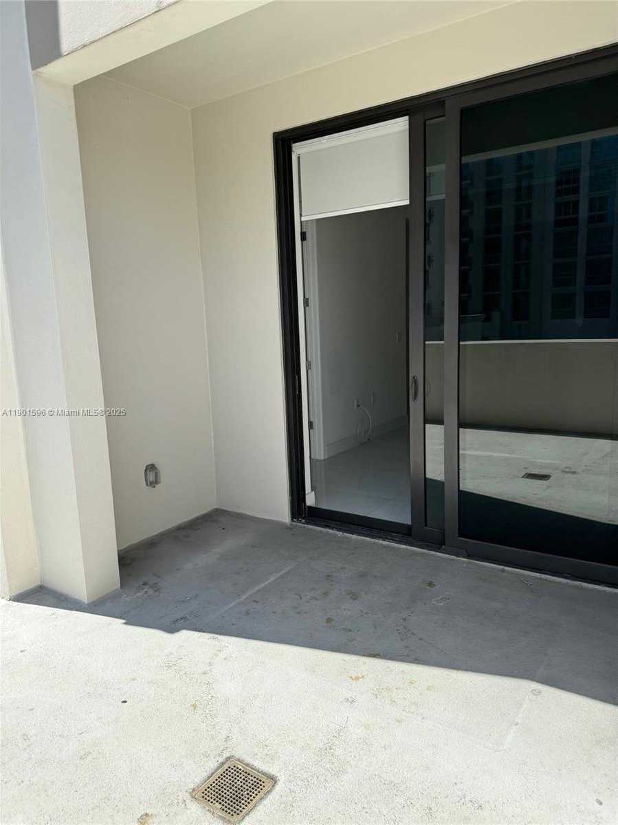 Small Image of 301 ALTARA AVE #425, Coral Gables Number 20