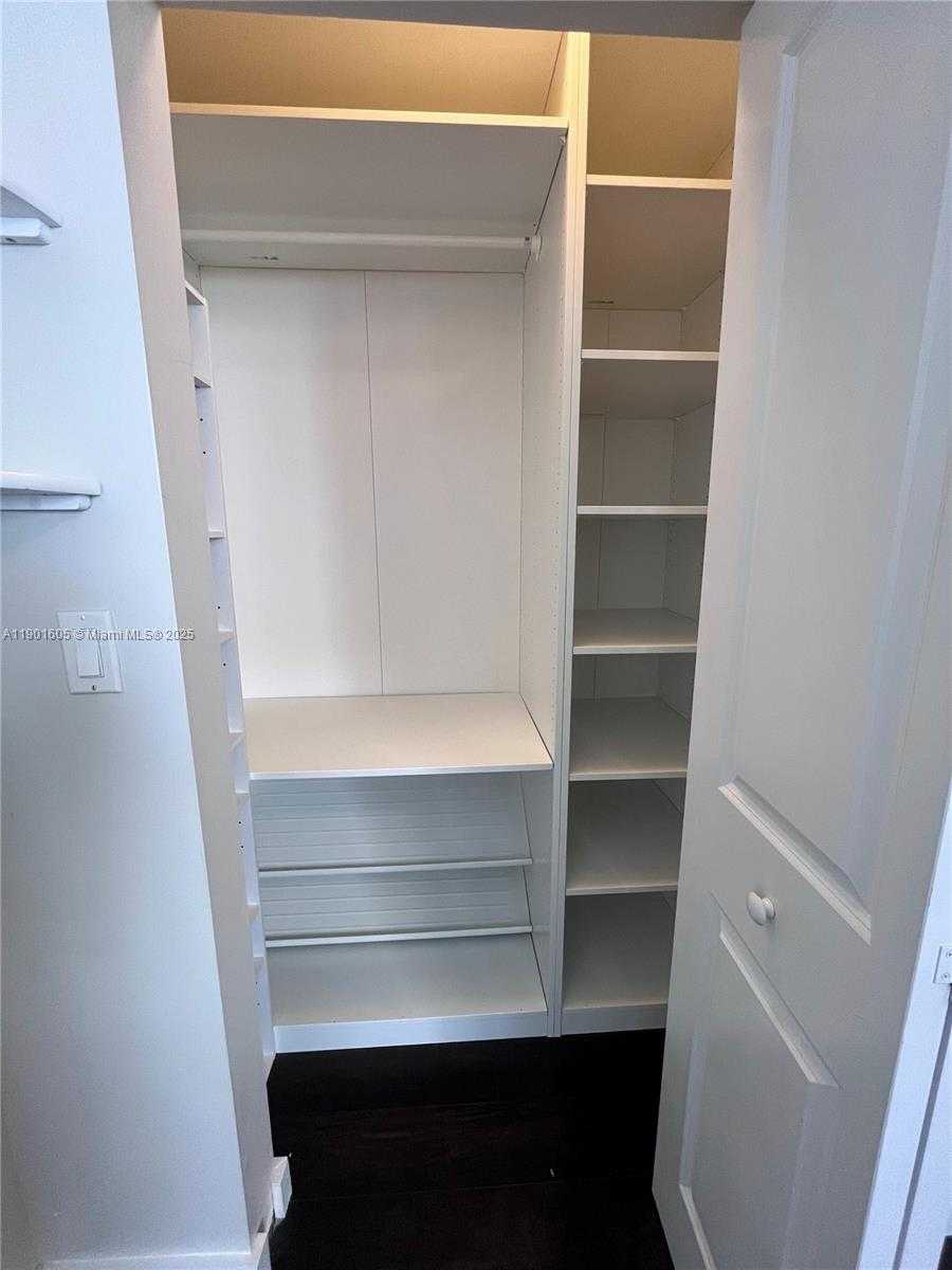 Small Image of 601 NORTH EAST 23RD ST #606, Miami Number 14