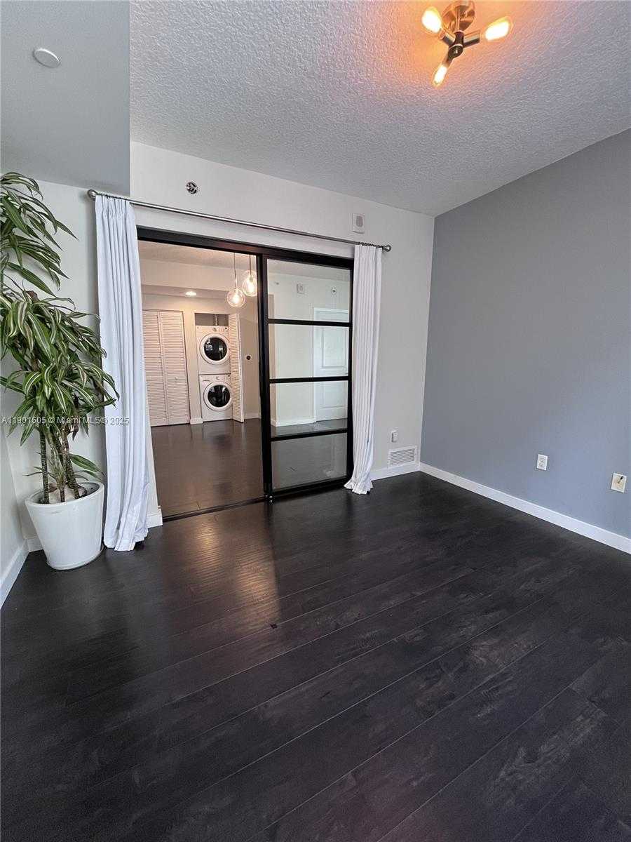 Small Image of 601 NORTH EAST 23RD ST #606, Miami Number 5