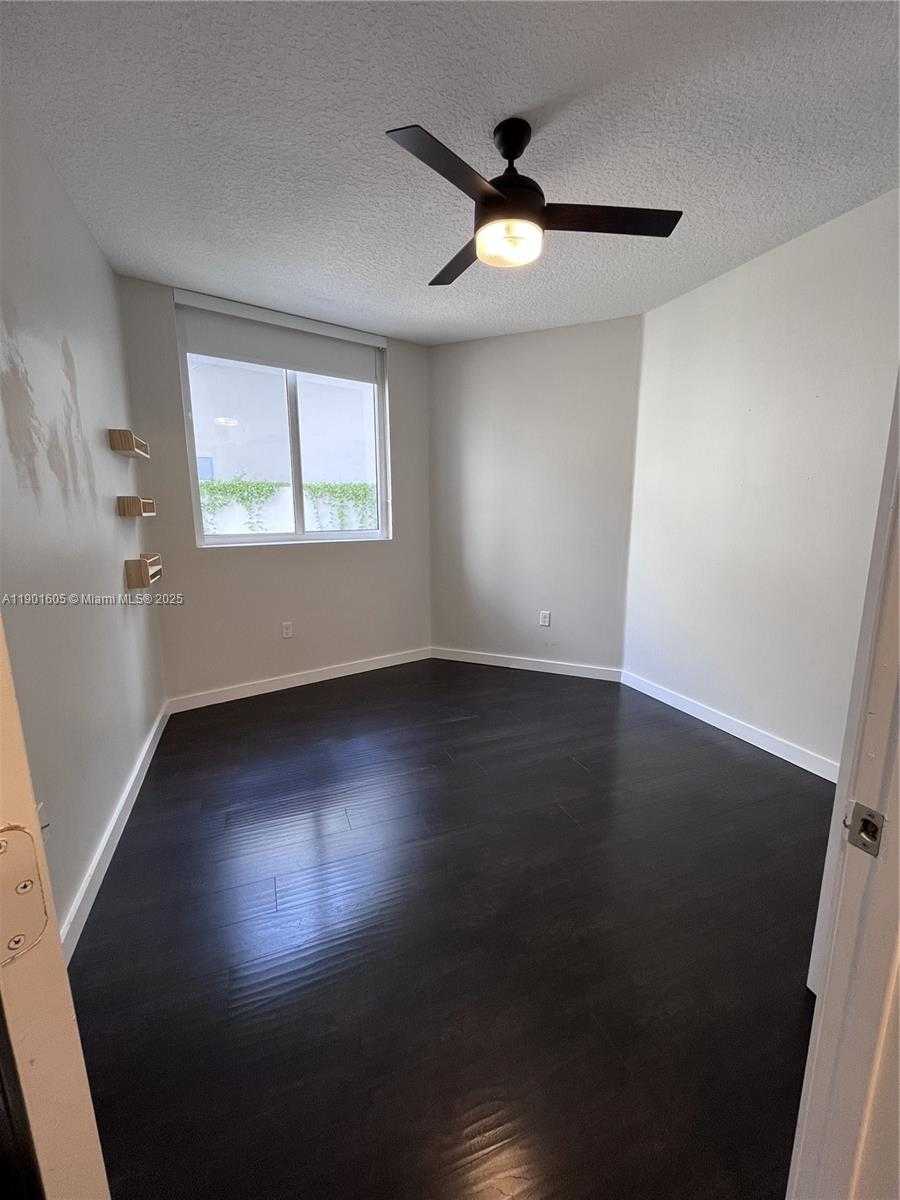 Small Image of 601 NORTH EAST 23RD ST #606, Miami Number 6