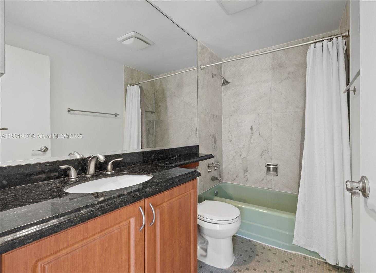 Small Image of 1408 BRICKELL BAY DR #1106, Miami Number 22