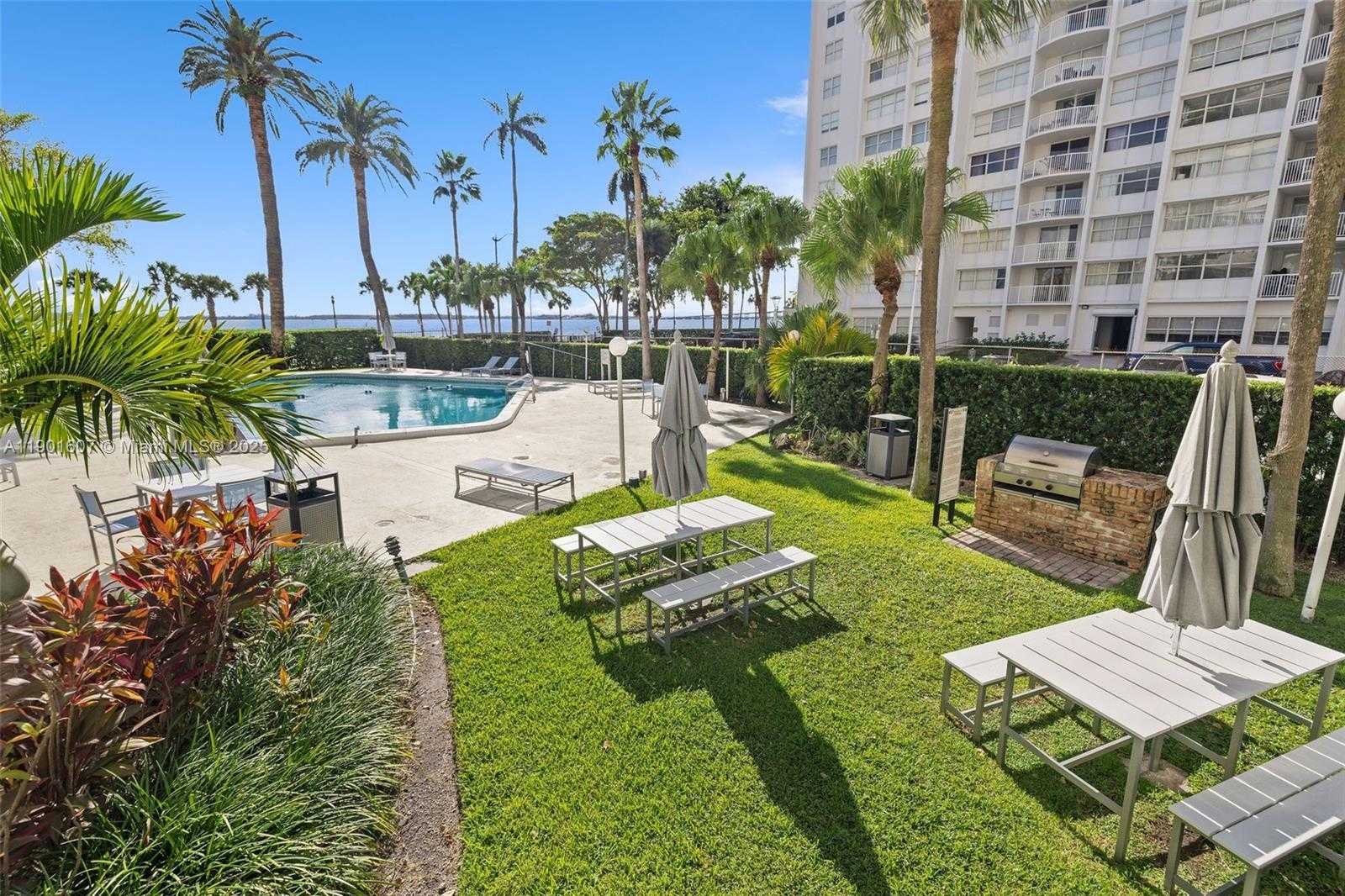 Small Image of 1408 BRICKELL BAY DR #1106, Miami Number 27