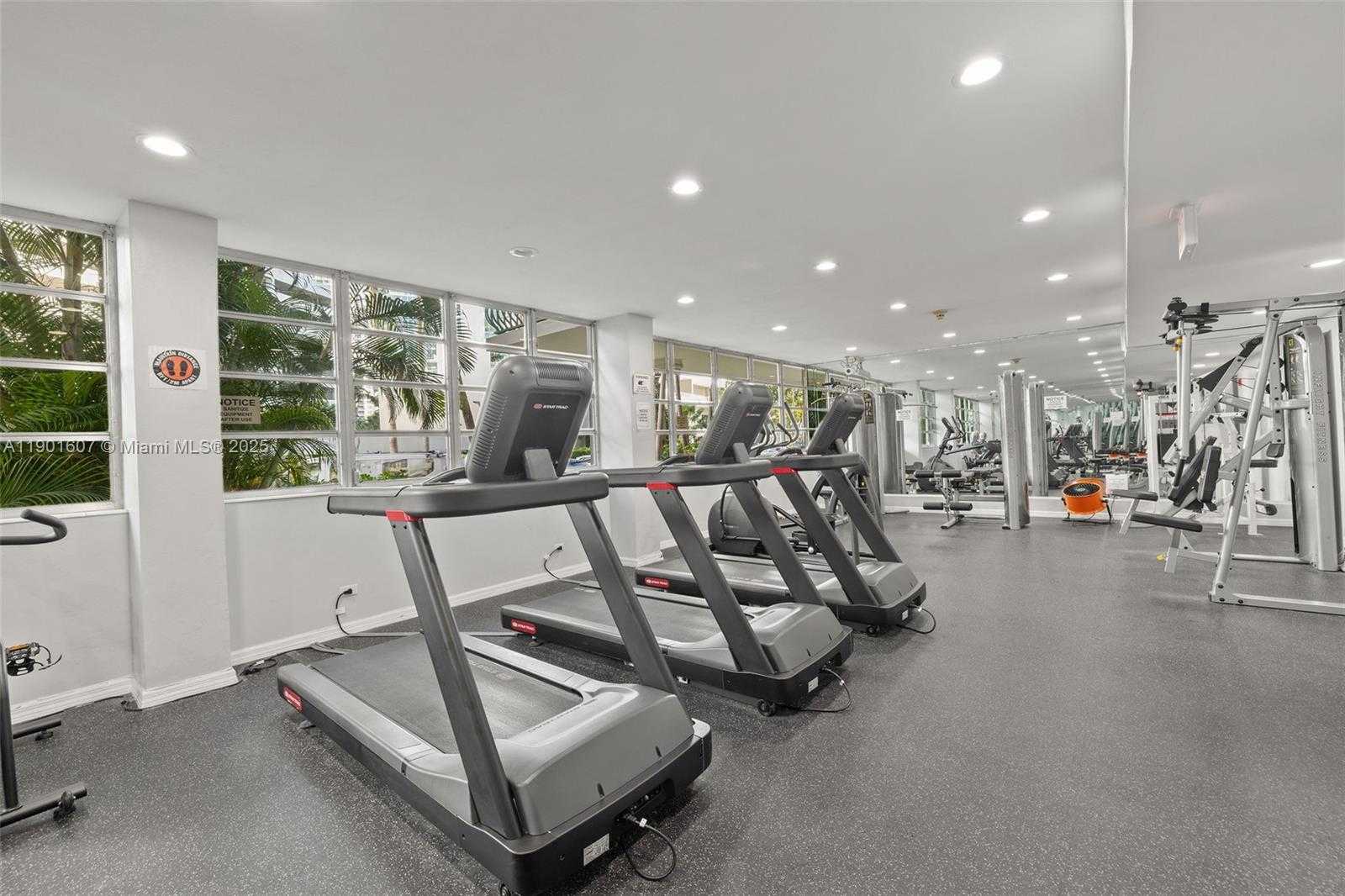 Small Image of 1408 BRICKELL BAY DR #1106, Miami Number 29