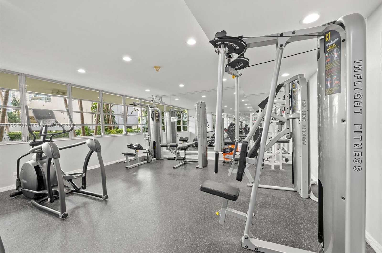 Small Image of 1408 BRICKELL BAY DR #1106, Miami Number 30